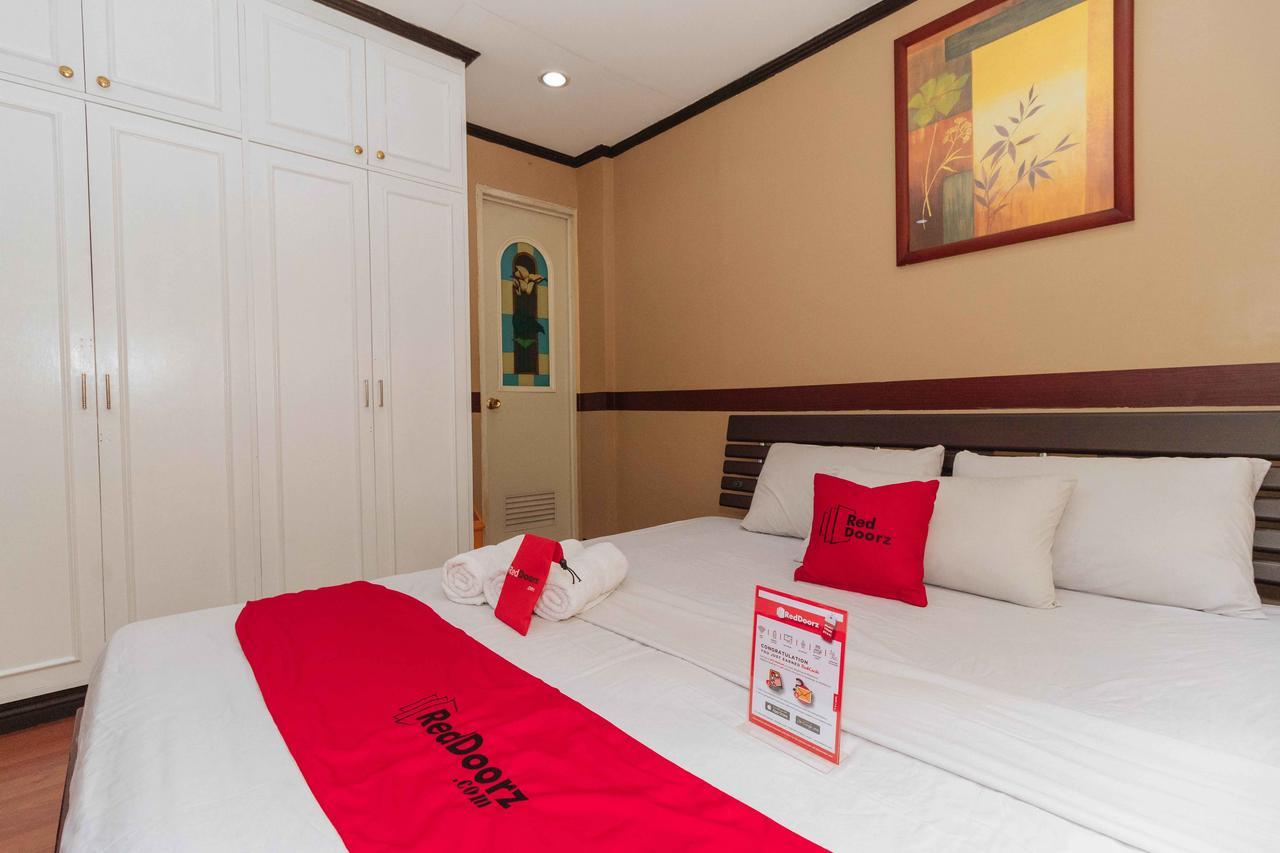 Reddoorz @ Up Village Quezon City Exterior foto